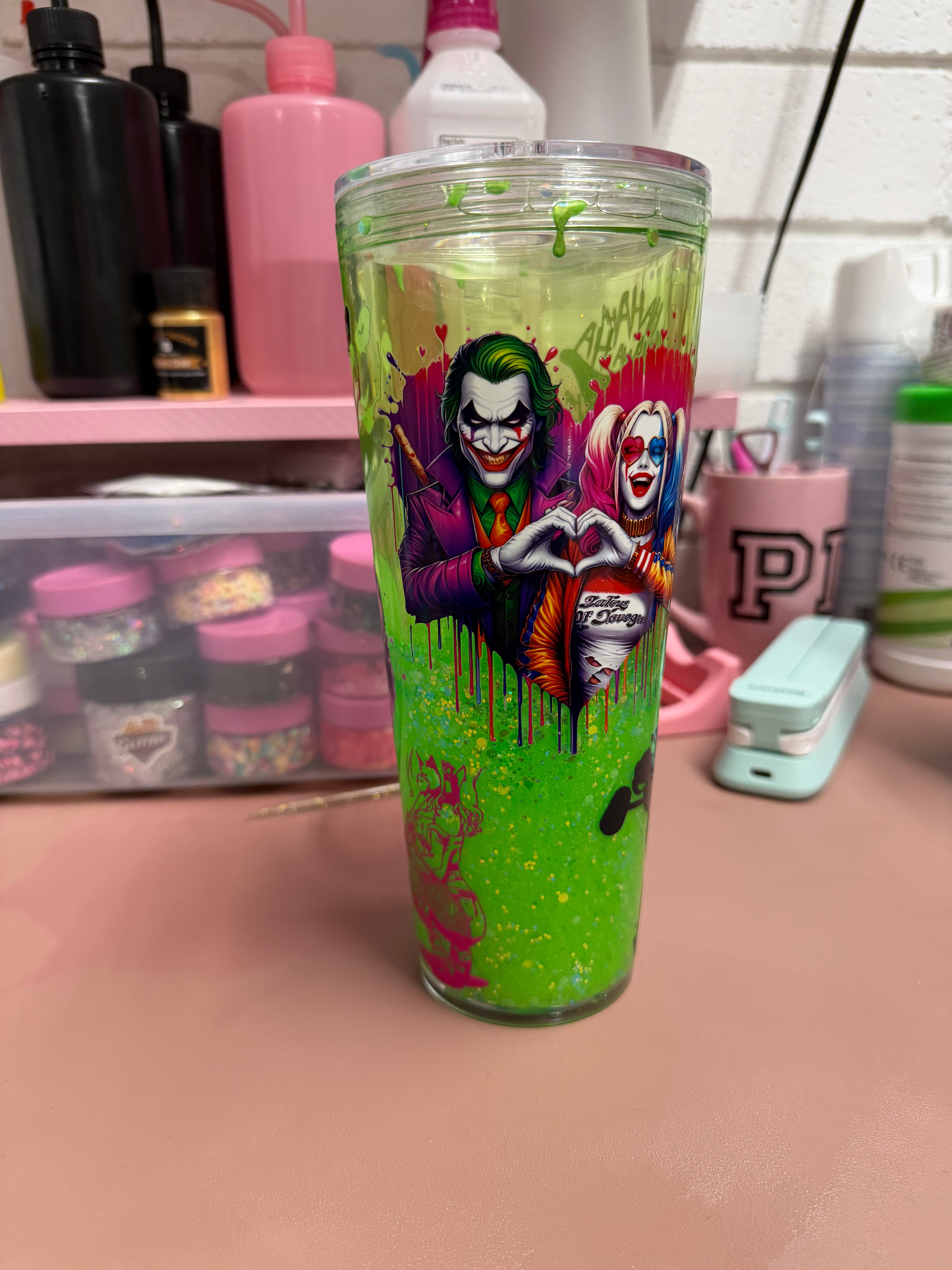 24 OZ GREEN Glow In The Dark Joker And Harley Quinn Cup