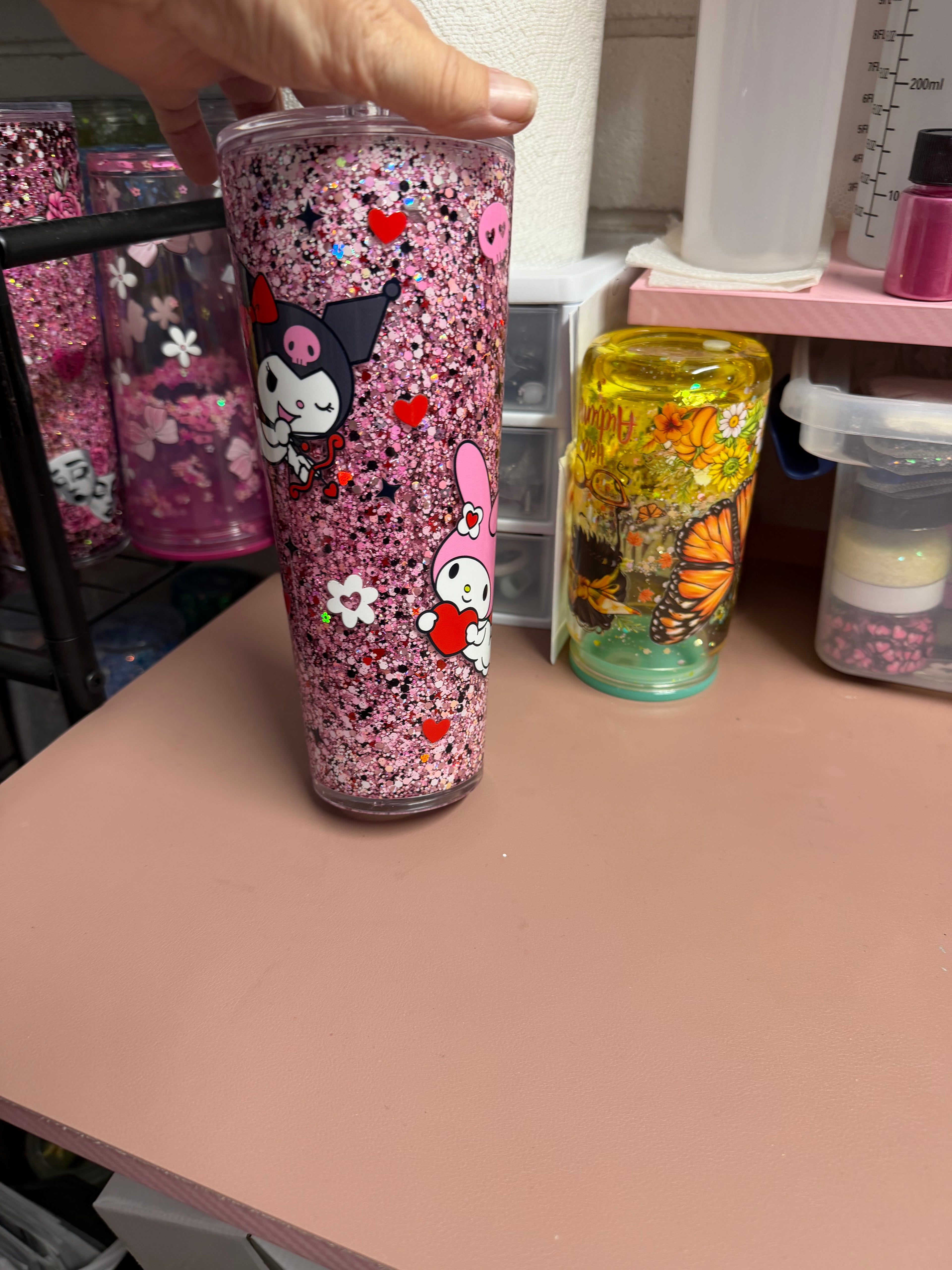 24 Oz Pink And Black Glitter Cup